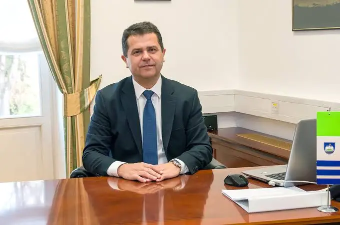 Župan Janez Magyar sprejel kulturne ustvarjalce in podpisal javni razpis za kulturo