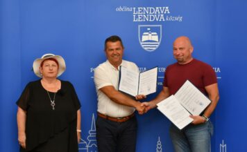 ZAČETEK OBSEŽNE PRENOVE KNJIŽNICE V LENDAVI: PODPISANA POGODBA ZA IZVEDBO DEL