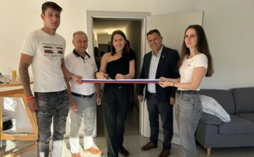 Prenovljeni in novo opremljeni prostori za mlade v Hotizi uradno odprti