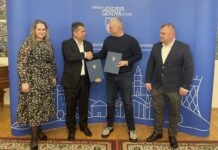 Župan Janez Magyar podpisal pogodbo za celovito obnovo objekta ob Glasbeni šoli Lendava – t.i. Schwarzove hiše