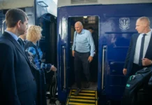 Predsednik vlade na obisku v Ukrajini