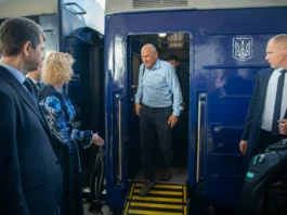 Predsednik vlade na obisku v Ukrajini